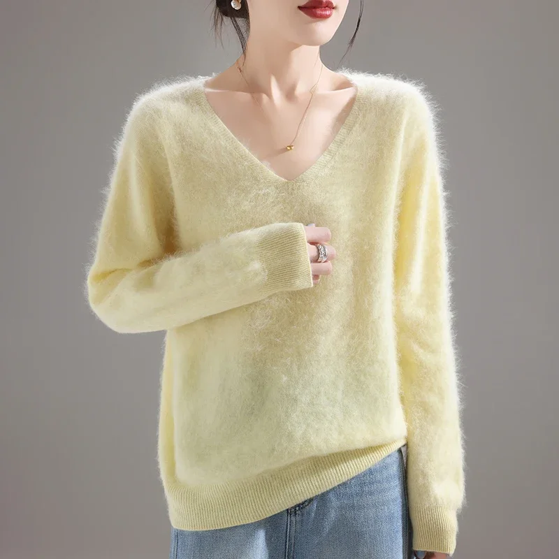 Embroidery - Damski sweter z wełny merino 100%