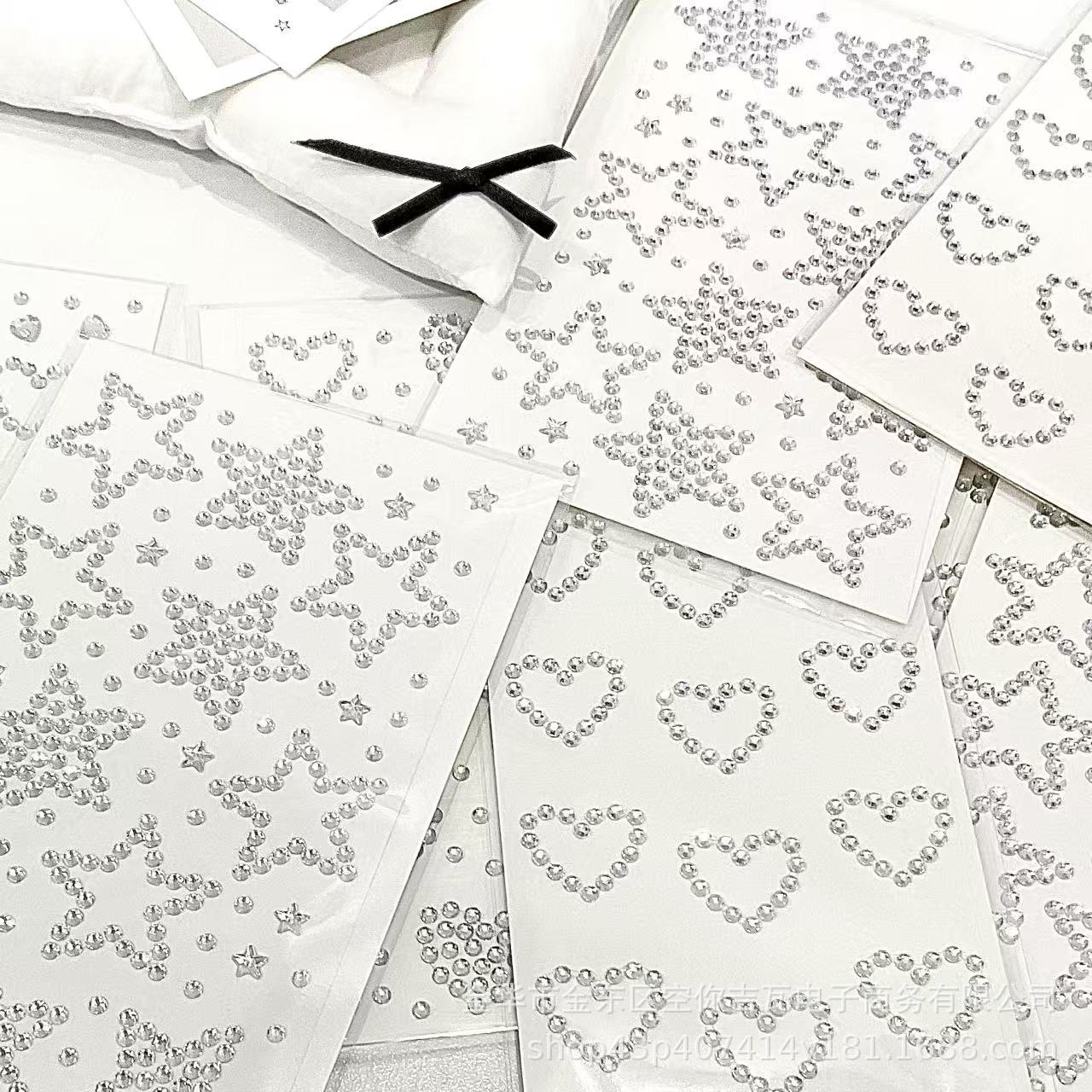 Srebrne naklejki w kształcie s – Scrapbooking recenzja i cena